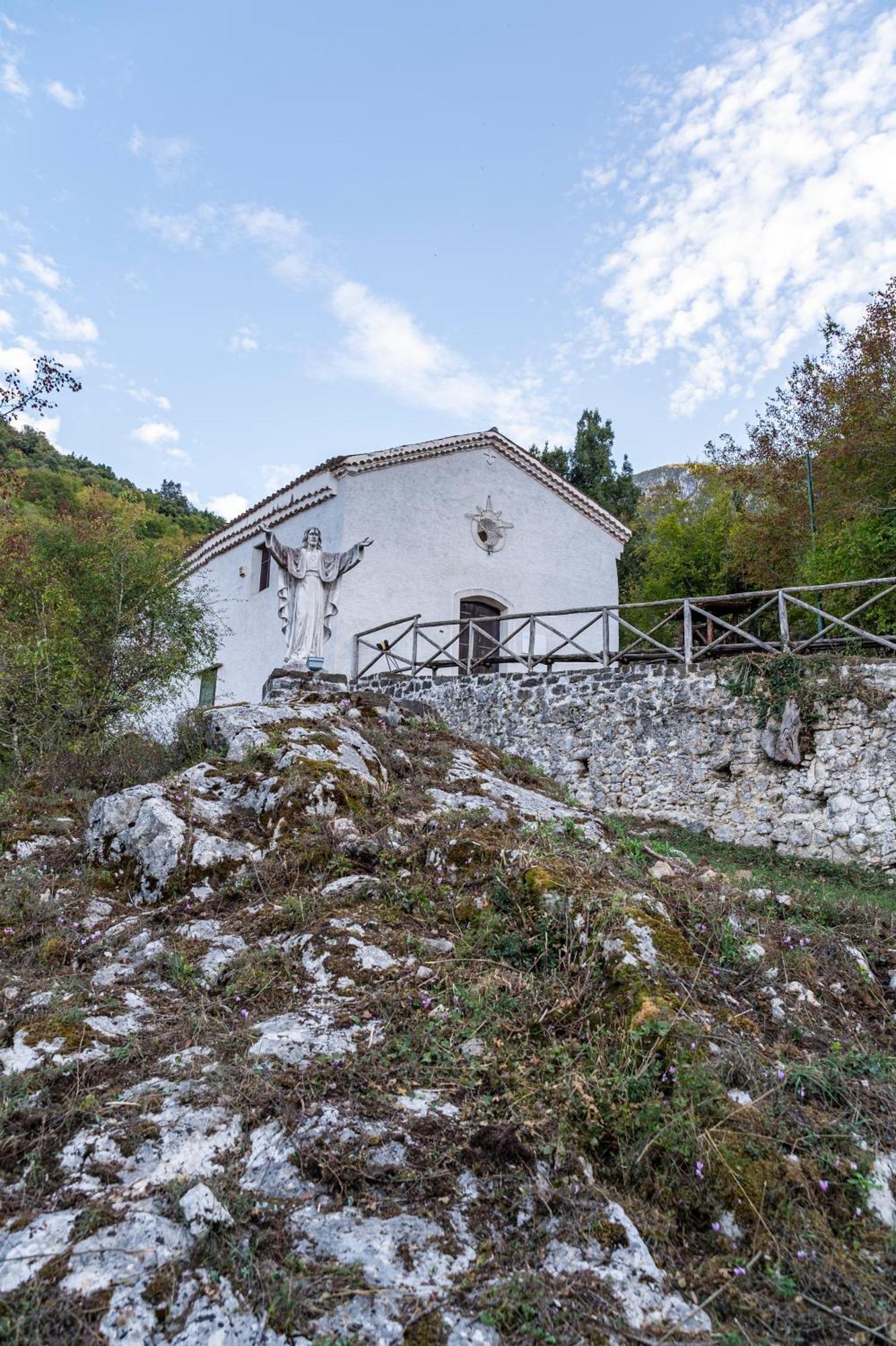 Piazza Laurino Apartments Basic Excursions Alto Cilento Pellegrinaggio Giubilare エクステリア 写真